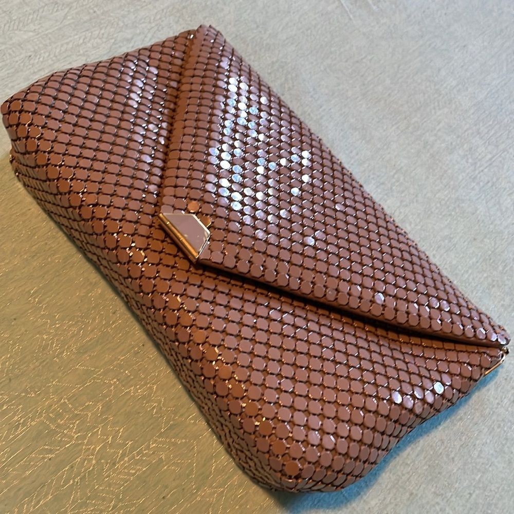 La Regale tan metal mesh magnetic closure bag, handmade in Hong Kong Vintage